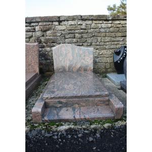 Monument I 4000 Granit JUPARANA