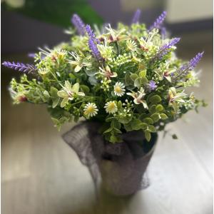 Pot de lavande artficielle